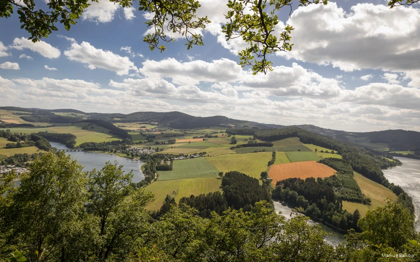 Wandern am Diemelsee.jpg