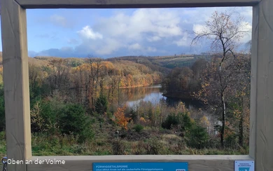 Panoramabilderrahmen am Wegesrand