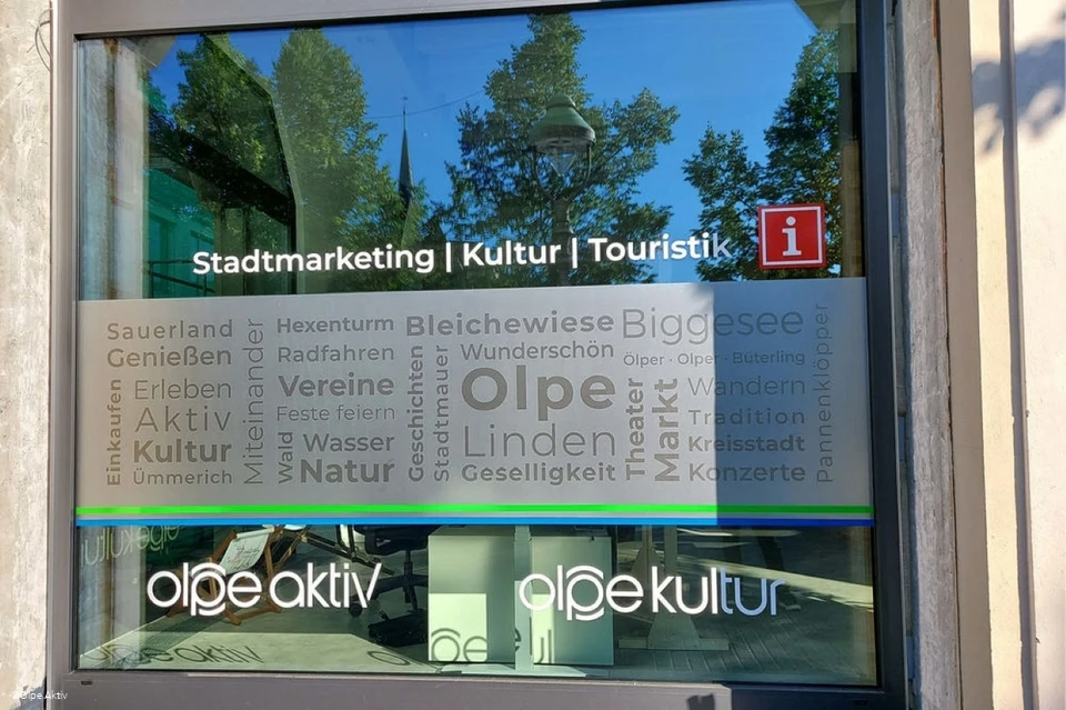 Touristikbüro 2.jpg Touristikbüro 2.jpg