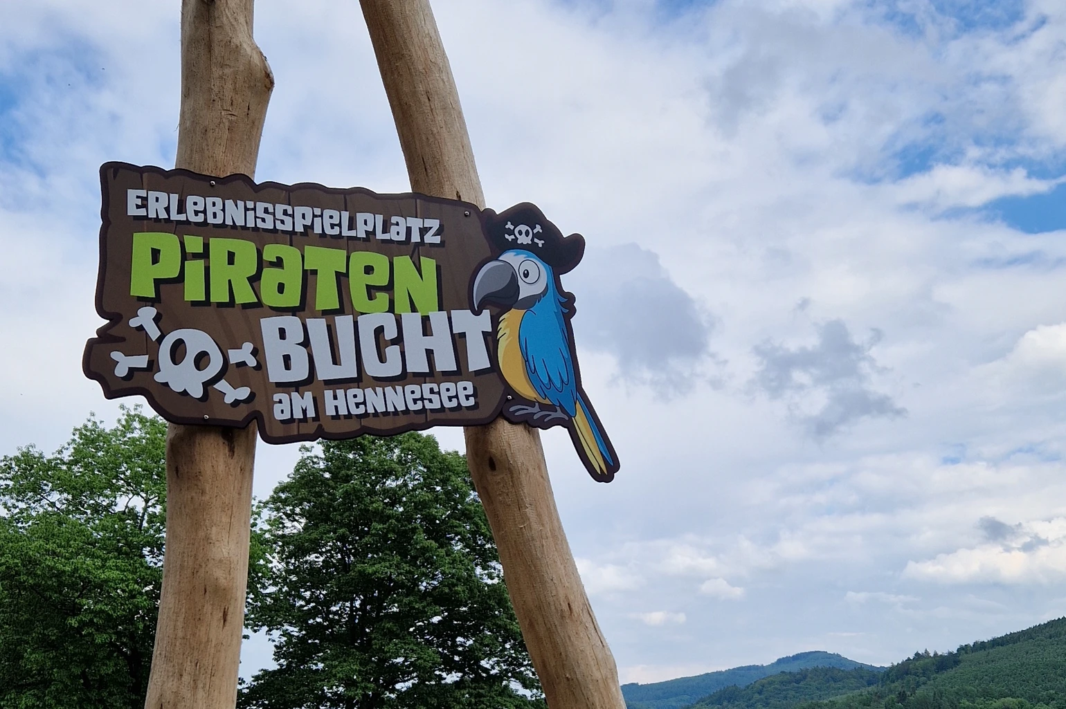 Logo Piratenbucht Hennesee Logo Piratenbucht Hennesee